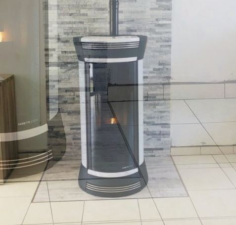 Poêle à granulés CLESSIDRA 11 de MorettiDesign - avec son conduit de raccordement en 80 mm -
