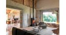 Stûv30 dans une ferme renovée - Atelier Boteko - Photo Julien Fernandez Stûv30 dans une ferme renovée - Atelier Boteko - Photo Julien Fernandez